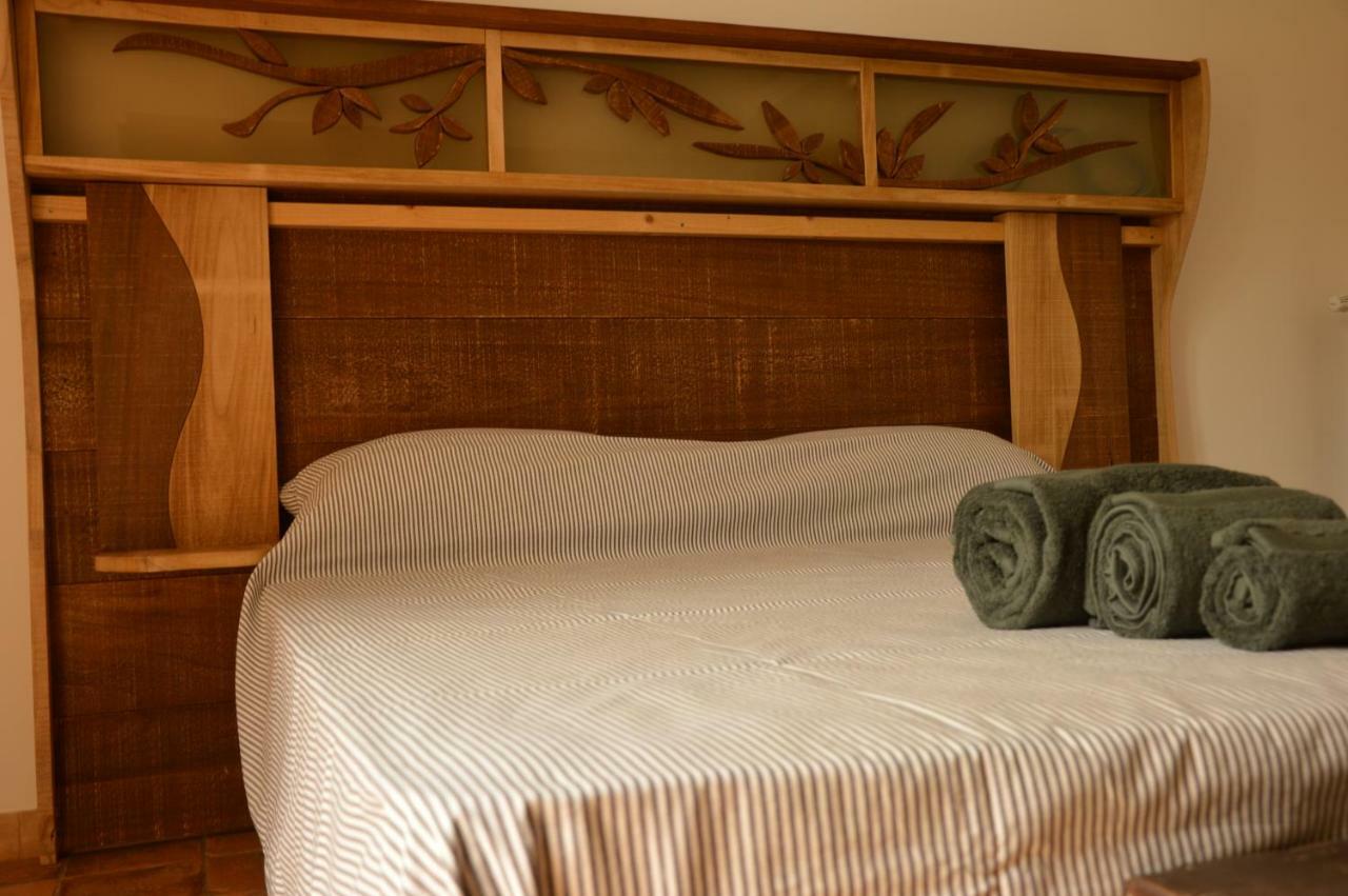Agriturismo Riparossa アッレローナ エクステリア 写真