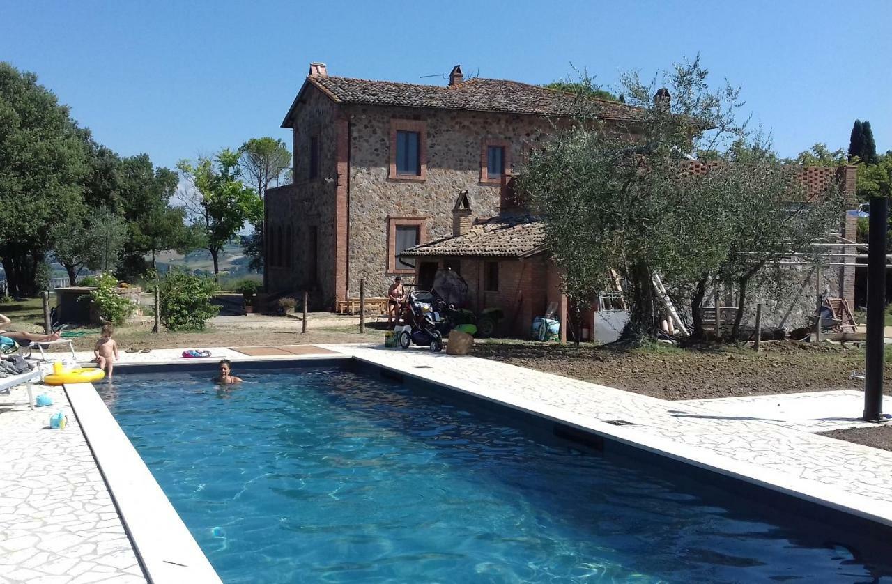 Agriturismo Riparossa アッレローナ エクステリア 写真